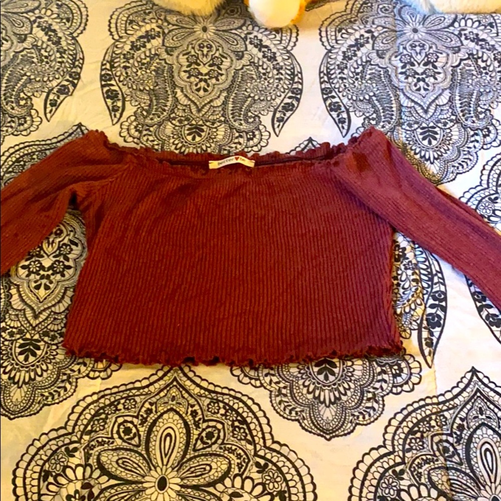 Burgundy long sleeve crop top